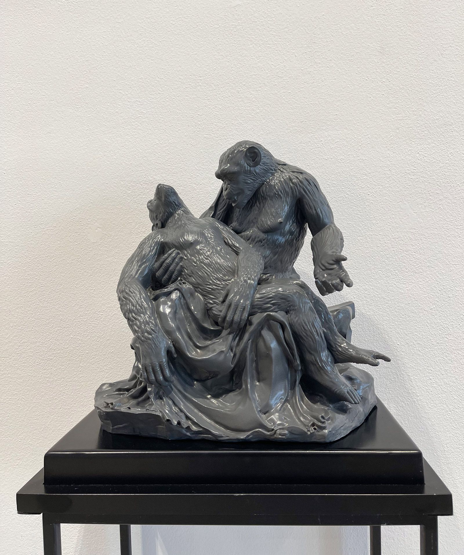 Senza pietà / grey